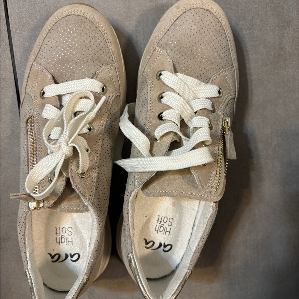 Ara Women's Beige high soft Casual Sneakers size 5.5 worn once